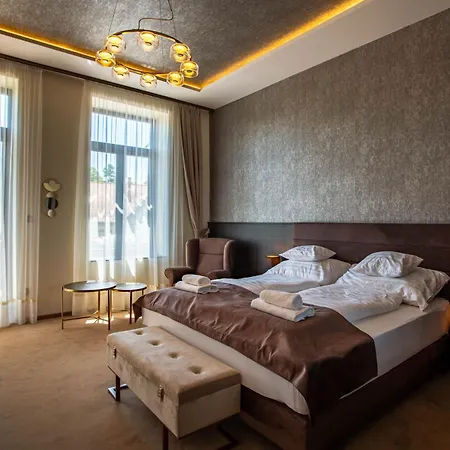 Guest house Voeroesko -elnoeki Szauna Es Jakuzzi Hasznalattal Balatonalmadi
