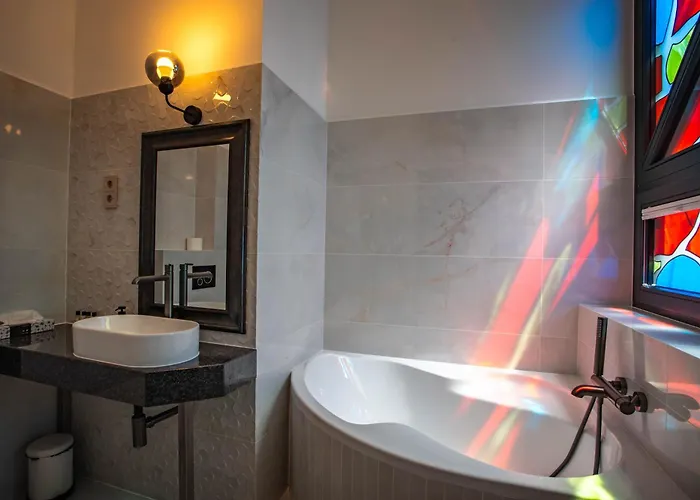 Vöröskő -elnöki Szauna és Jakuzzi Használattal Balatonalmádi