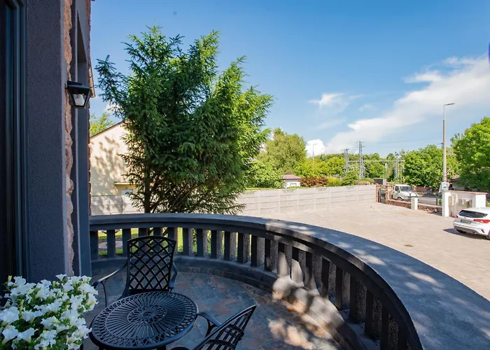 Vöröskő -elnöki Szauna és Jakuzzi Használattal Maison d'hôtes 3*