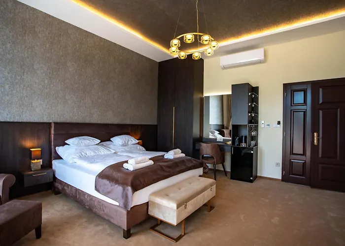 Vöröskő -elnöki Szauna és Jakuzzi Használattal